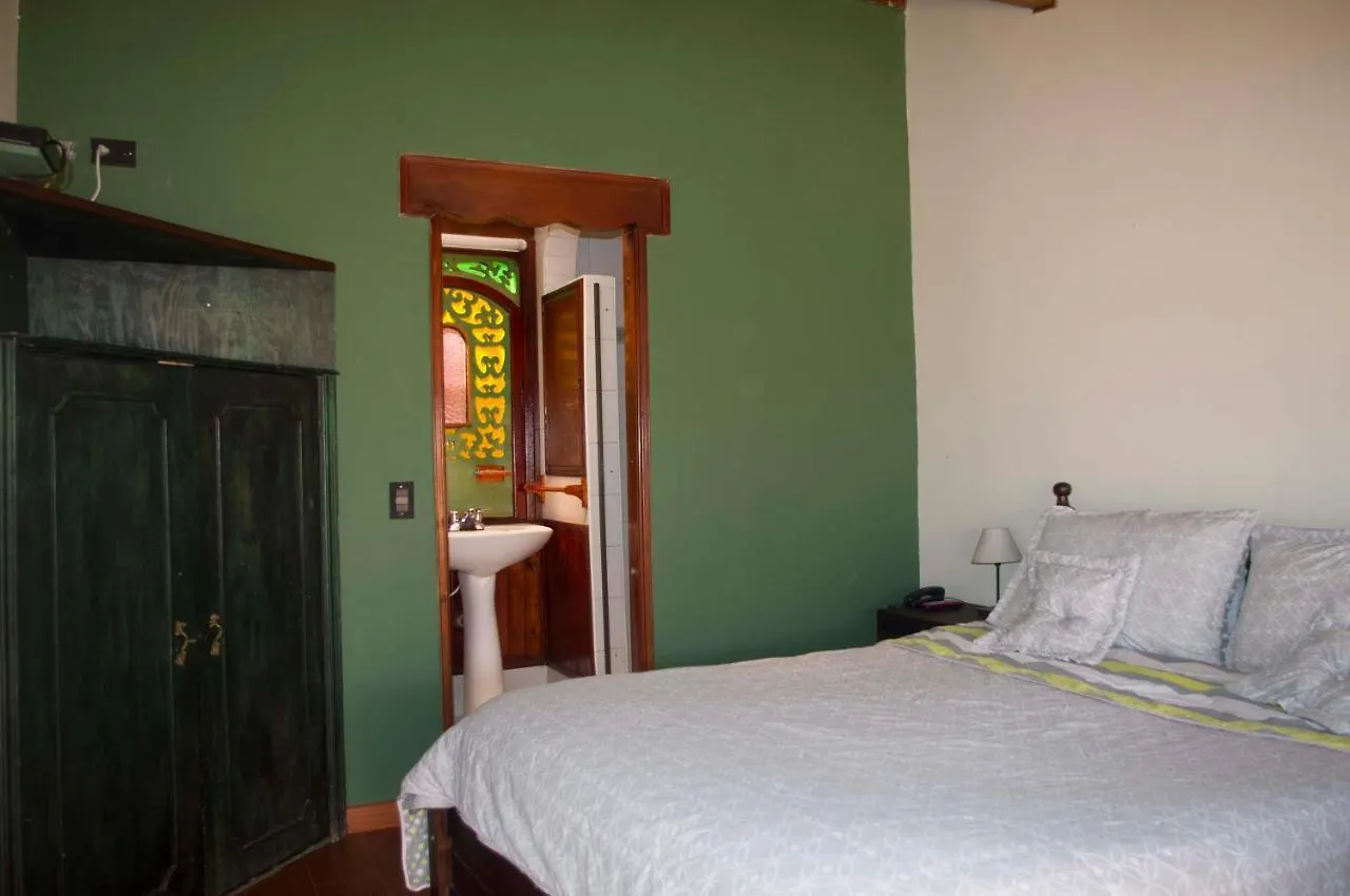 Apartaestudios Quinta Hidalga Bogota 0*,